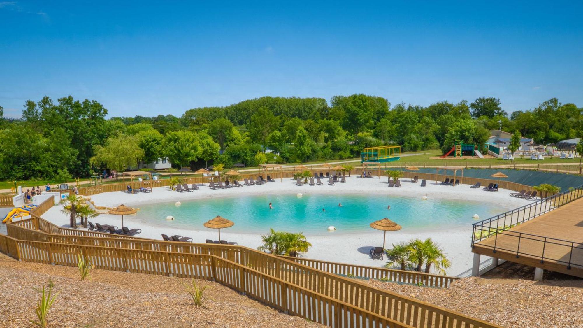 Camping Aubigny-Les Clouzeaux Aubigny  외부 사진